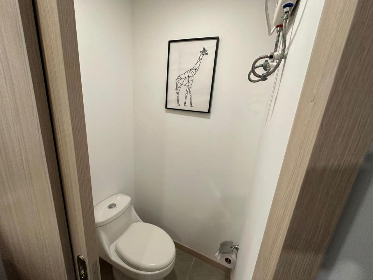 Belmonte403-Hermoso apartaestudio en avenida centenario