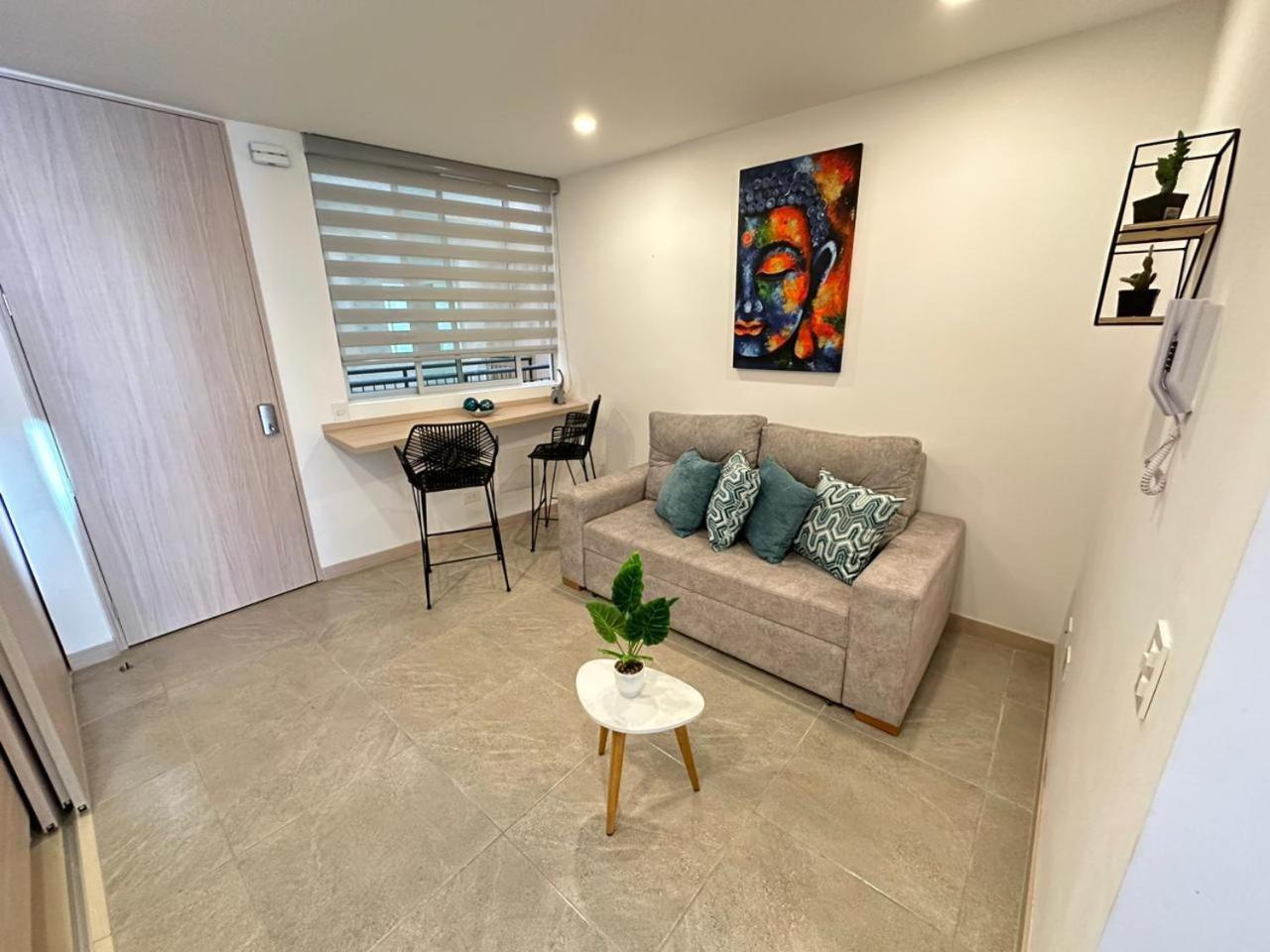 Belmonte403-Hermoso apartaestudio en avenida centenario