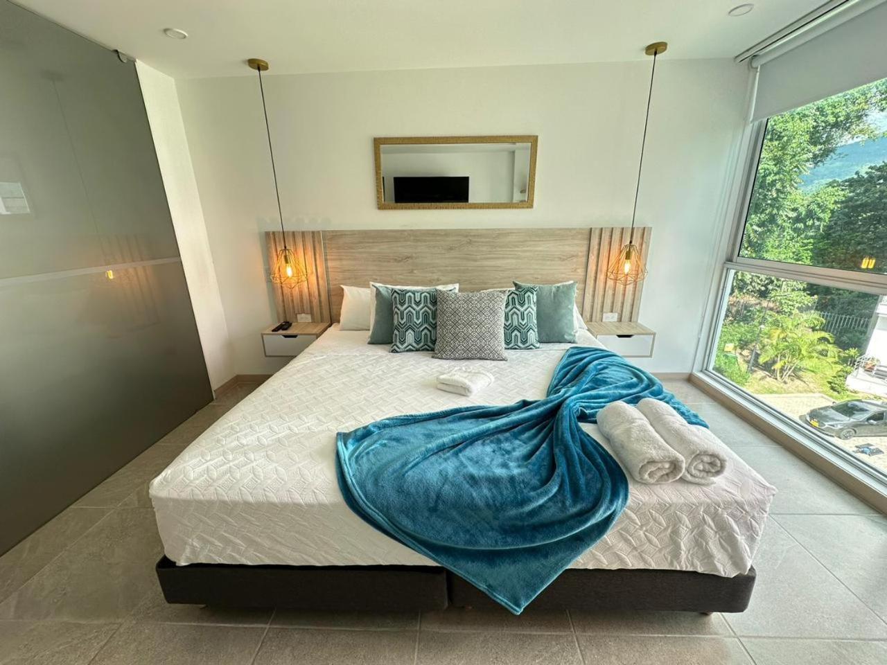 Belmonte403-Hermoso apartaestudio en avenida centenario