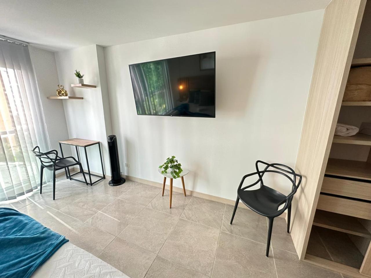 Belmonte403-Hermoso apartaestudio en avenida centenario