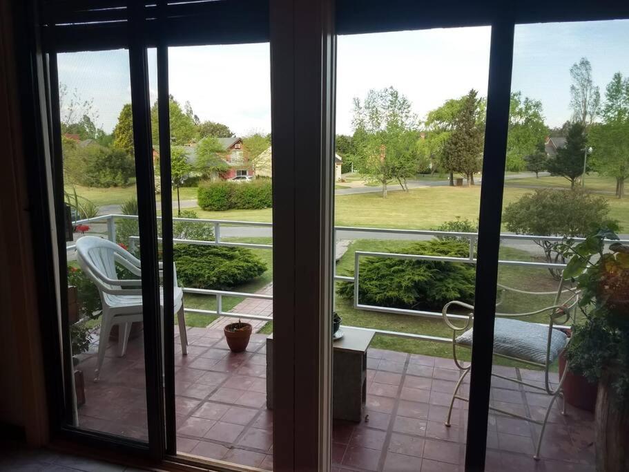 Dormi Apartamento en Country Boca Raton Monoambiente con pileta gym tenis golf paddle