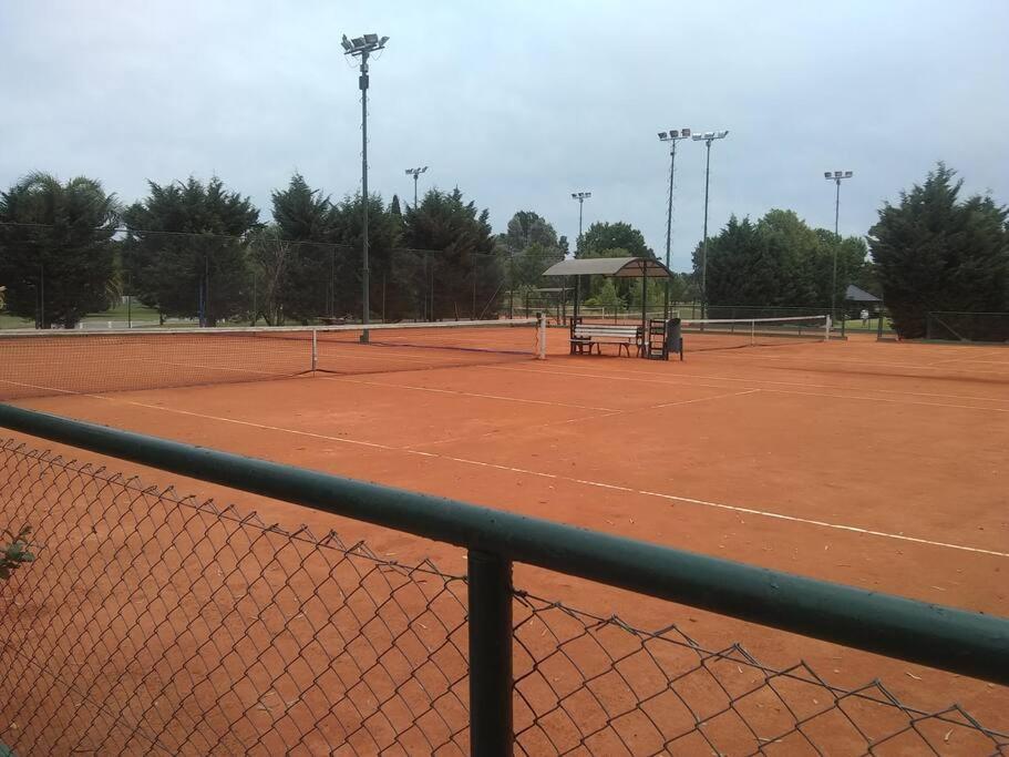 Dormi Apartamento en Country Boca Raton Monoambiente con pileta gym tenis golf paddle