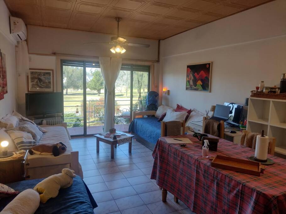Dormi Apartamento en Country Boca Raton Monoambiente con pileta gym tenis golf paddle
