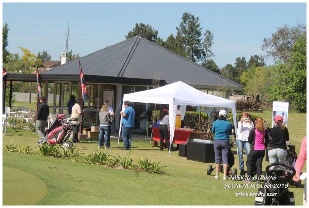 Dormi Apartamento en Country Boca Raton Monoambiente con pileta gym tenis golf paddle