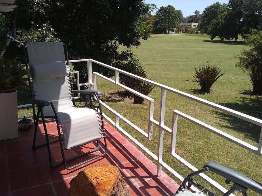 Dormi Apartamento en Country Boca Raton Monoambiente con pileta gym tenis golf paddle
