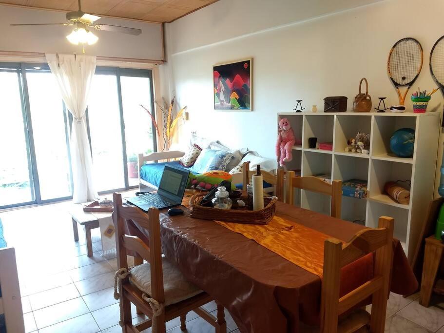 Dormi Apartamento en Country Boca Raton Monoambiente con pileta gym tenis golf paddle