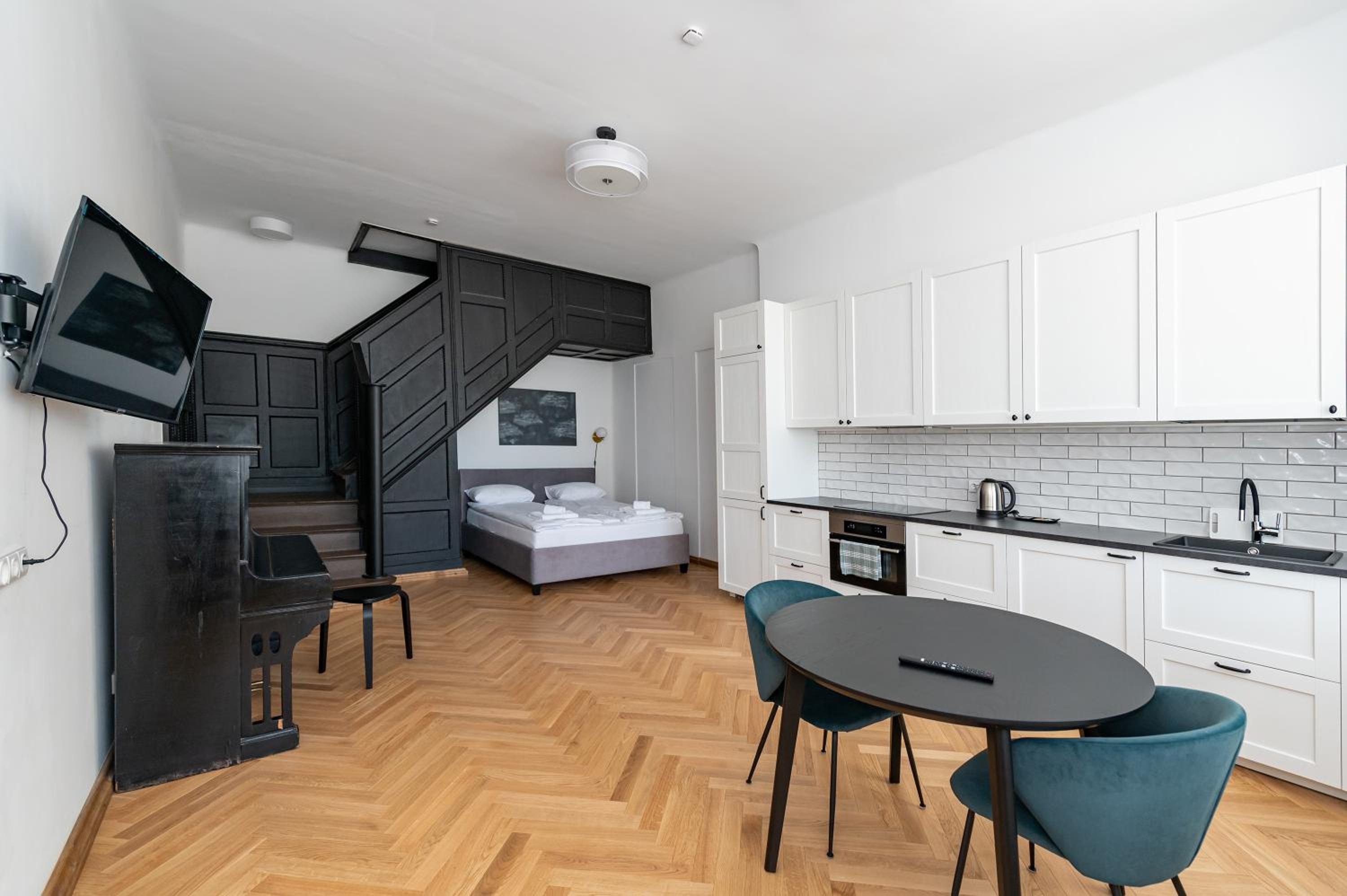 Photo 50