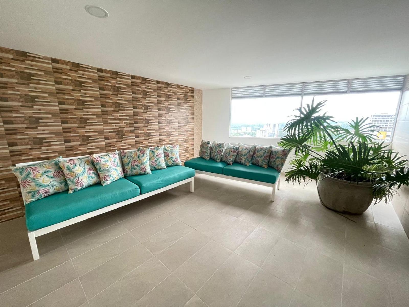 CH1204-Apartamento con linda vista en sector fundadores