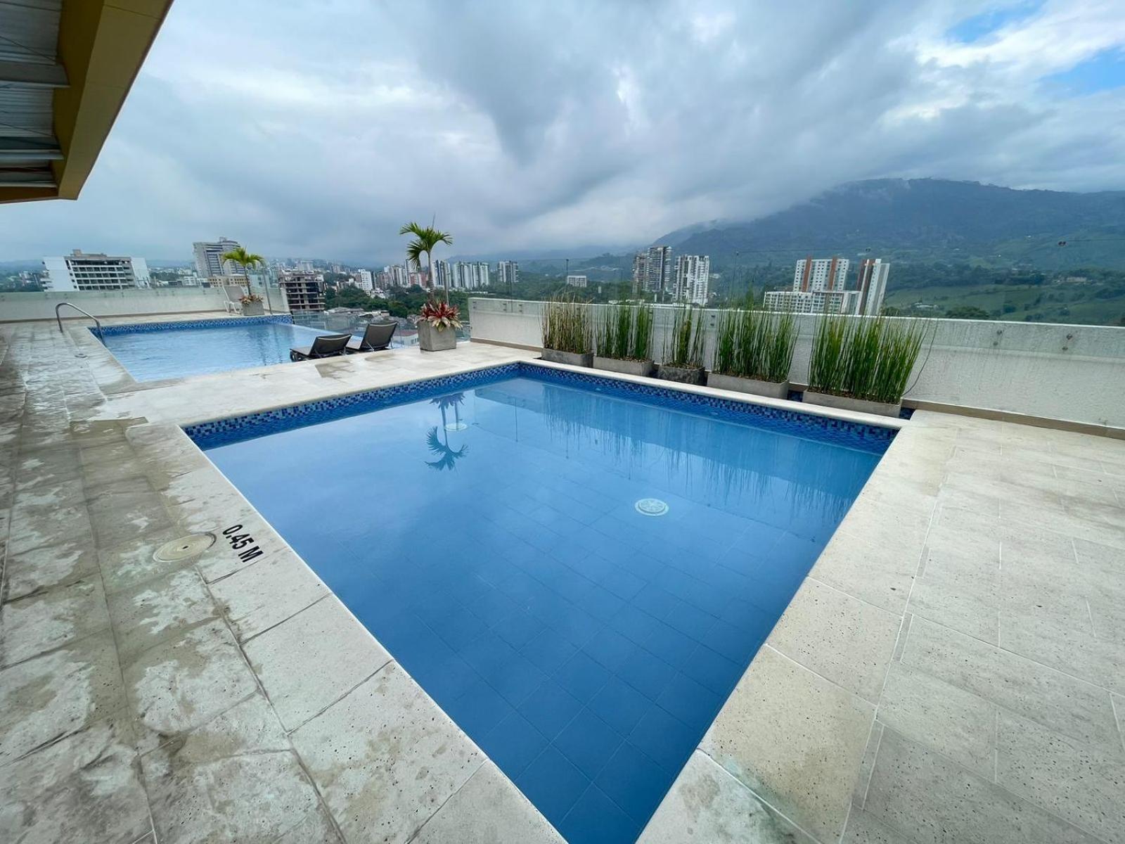 CH1204-Apartamento con linda vista en sector fundadores