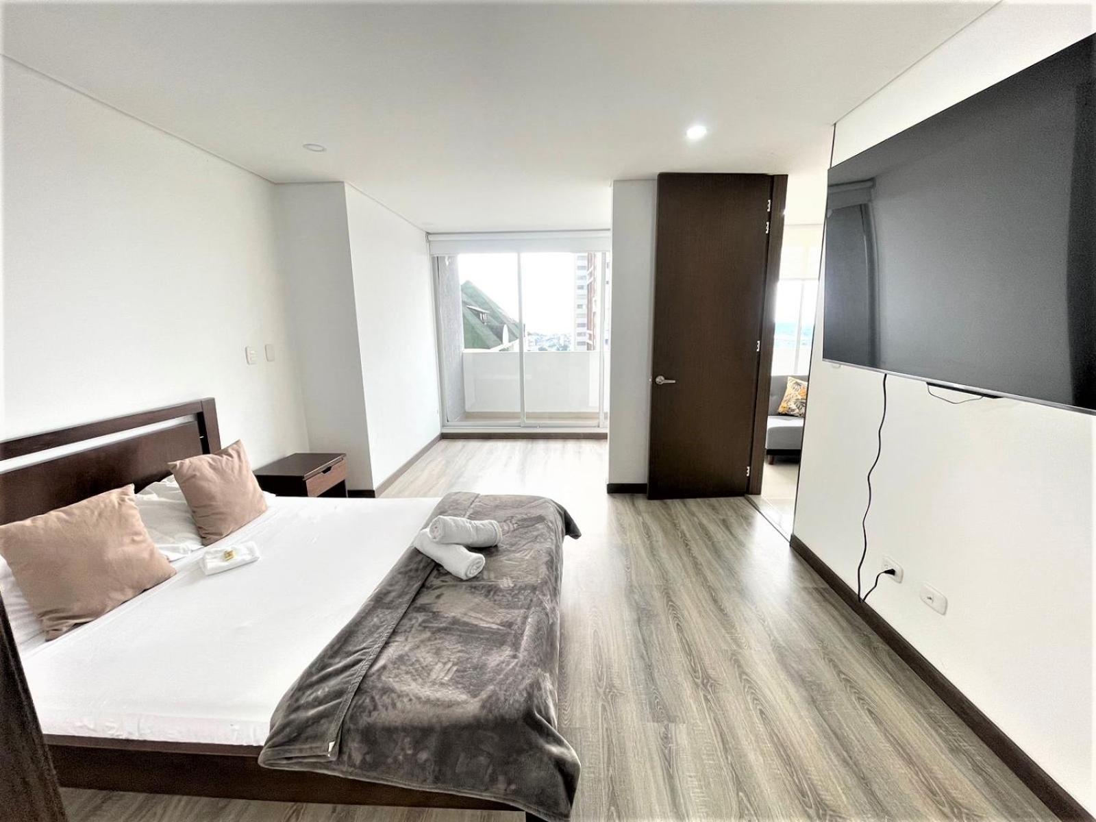 CH1204-Apartamento con linda vista en sector fundadores