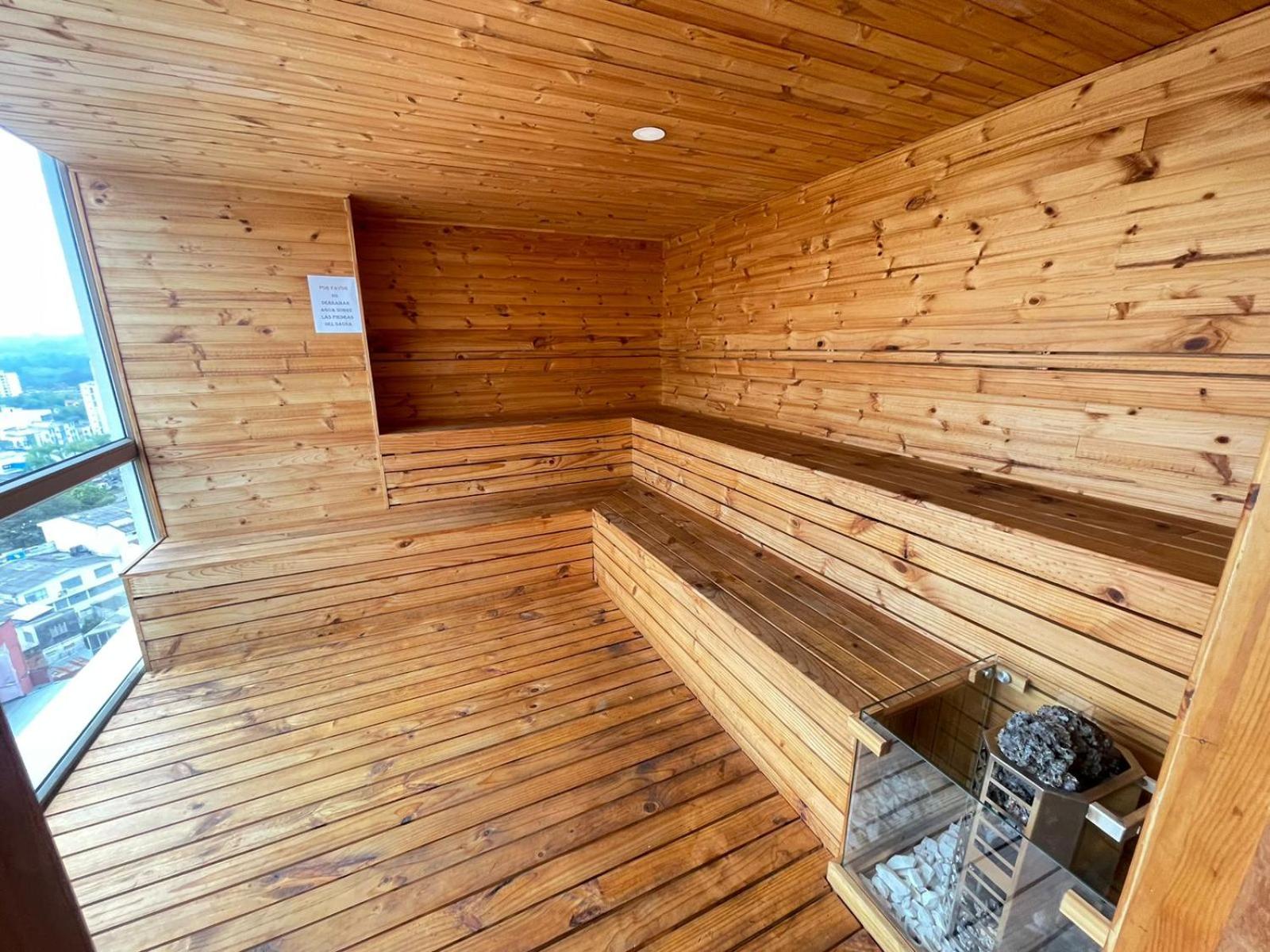 CH1204-Apartamento con linda vista en sector fundadores