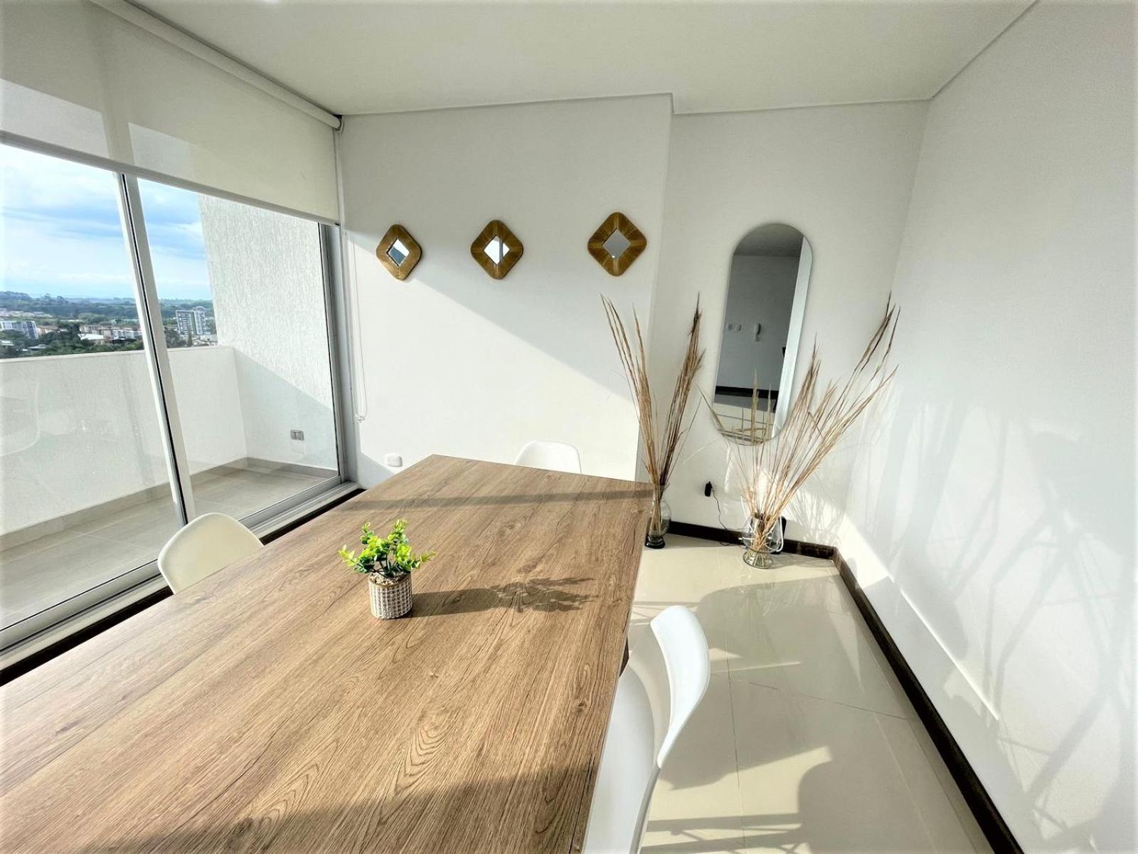 CH1204-Apartamento con linda vista en sector fundadores