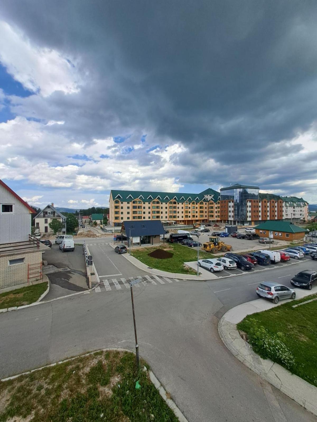 SIV Apartments