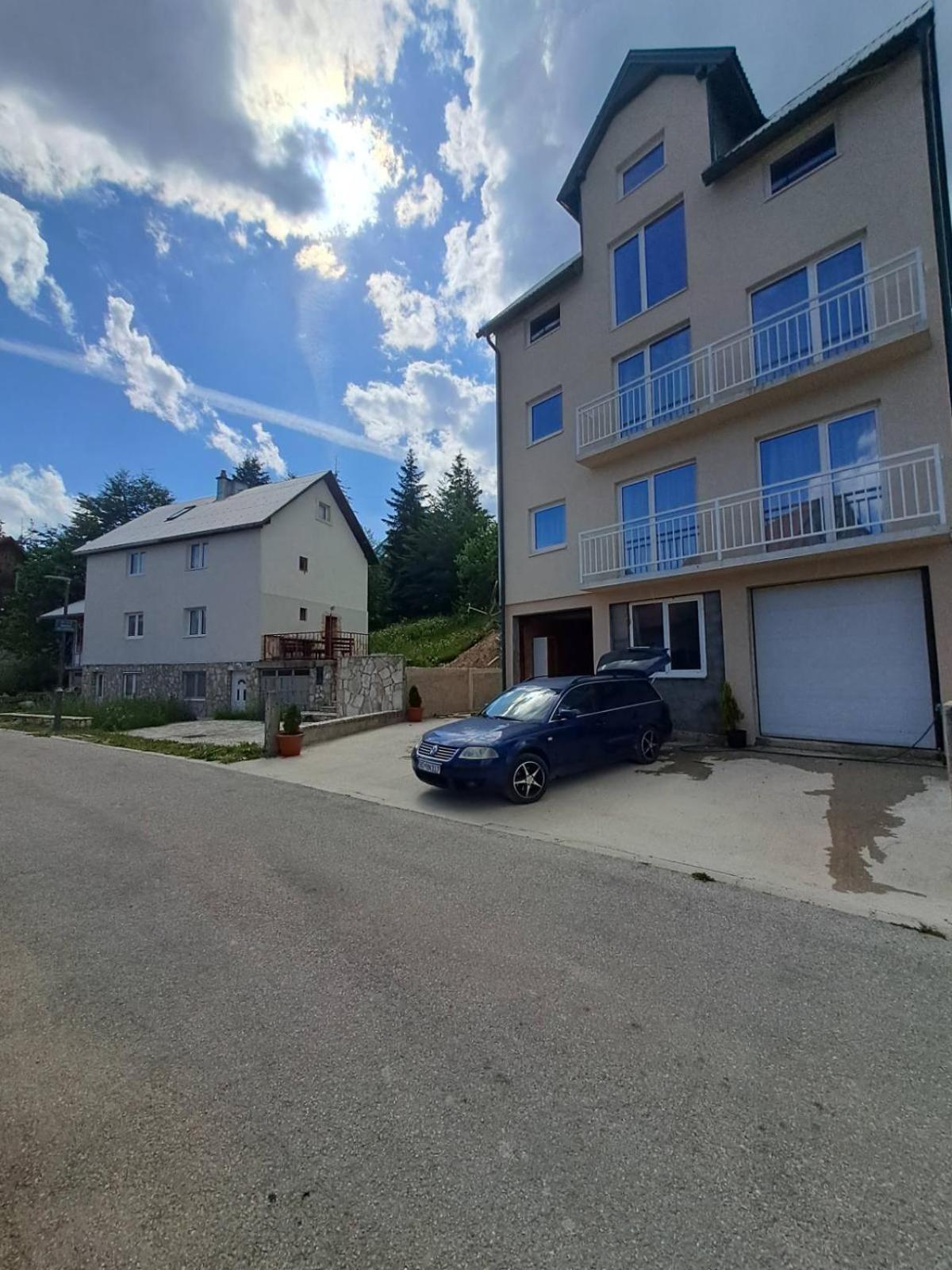 SIV Apartments