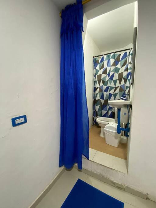 Cozy 5 Bedroom, 6 Bathroom Apartment