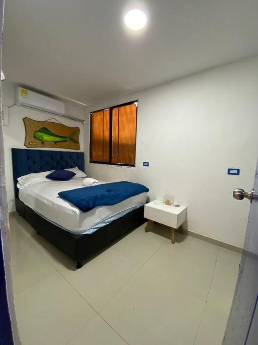 Cozy 5 Bedroom, 6 Bathroom Apartment