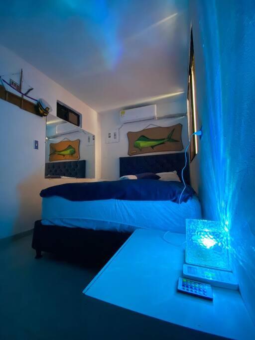 Cozy 5 Bedroom, 6 Bathroom Apartment