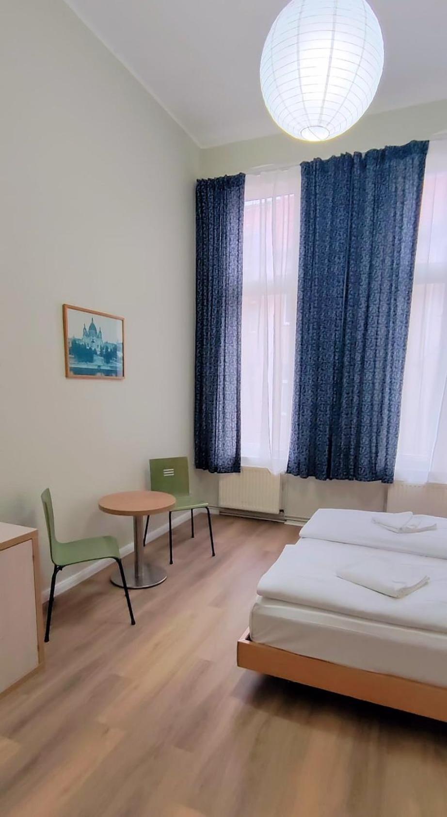 Pension I