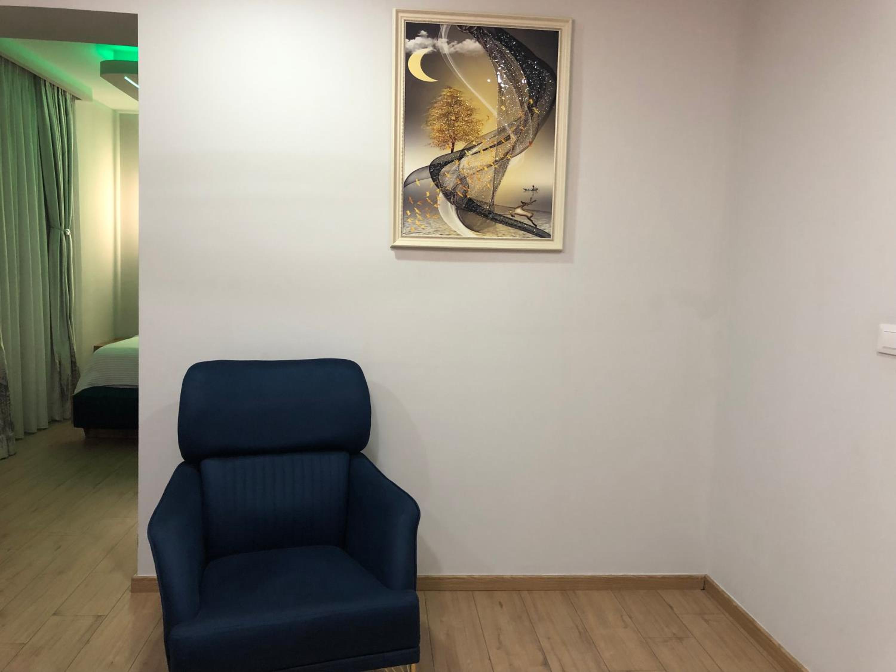 Suite In City Center