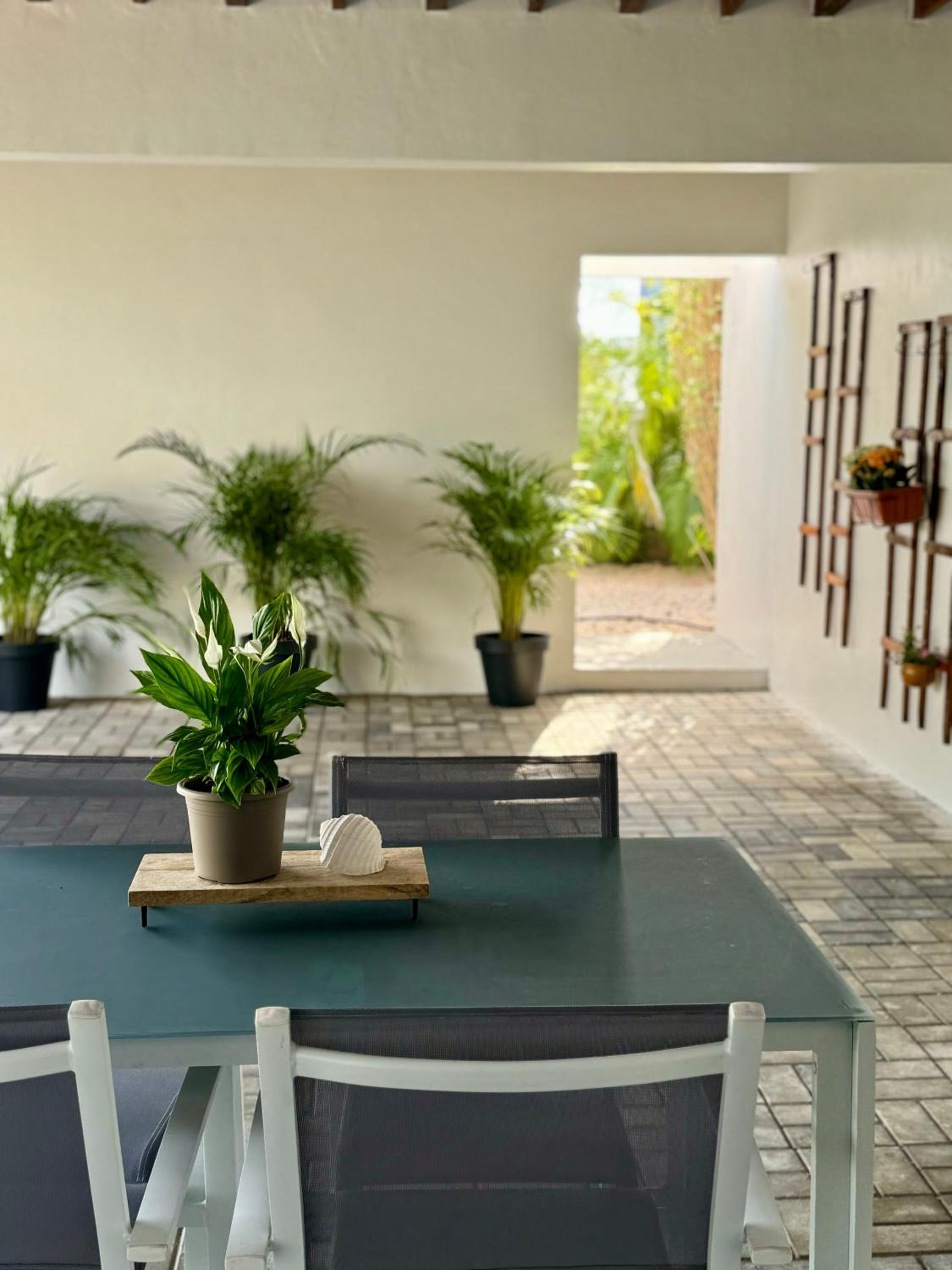 Cozy 2 Bedroom Apartment in Brakkeput