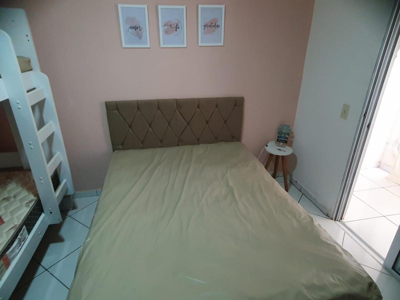 APARTAMENTO PÉ NA AREIA