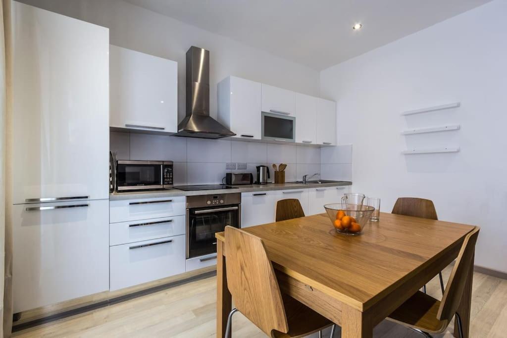 Perfectly Located Sliema Apartment photo 5