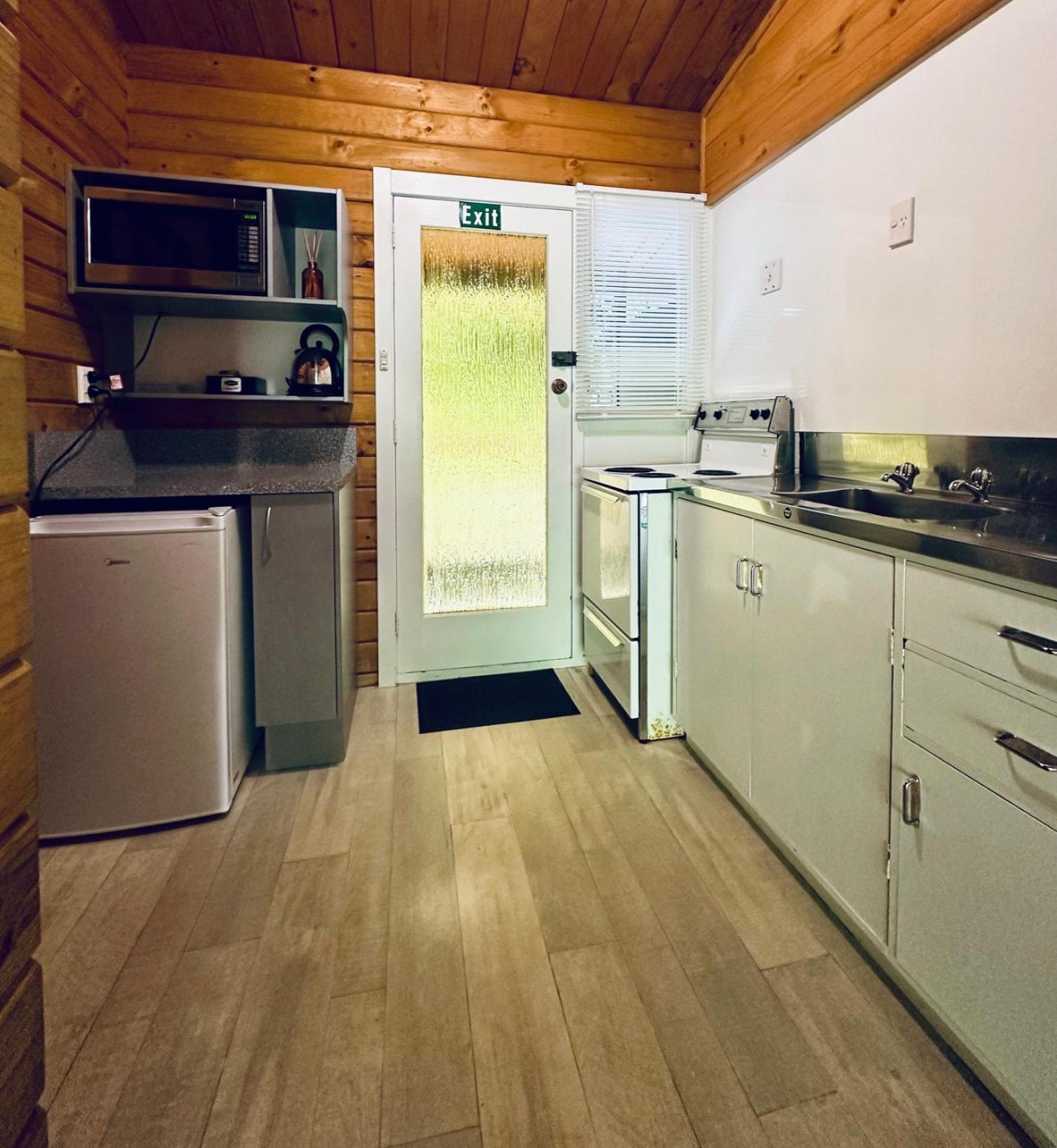 Photo 18