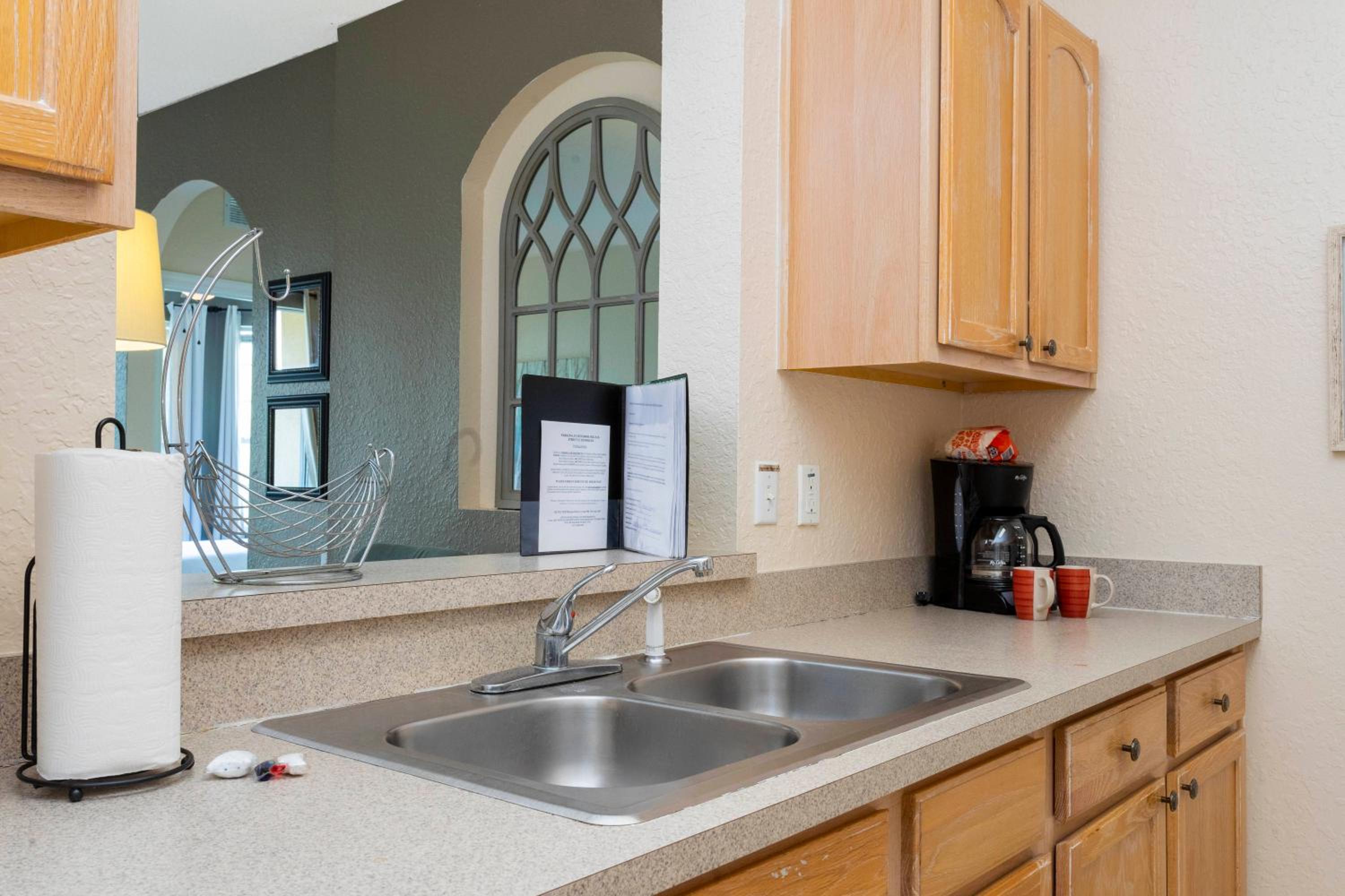 Cozy Apartment 3BD2BA at Windsor Hills WH28131