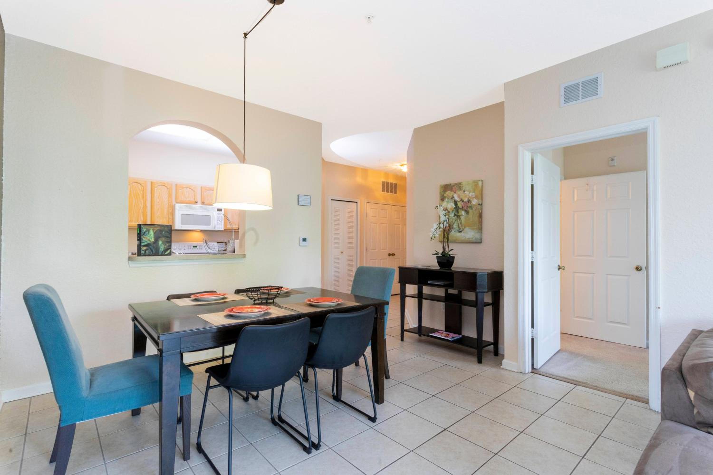 Cozy Apartment 3BD2BA at Windsor Hills WH28131