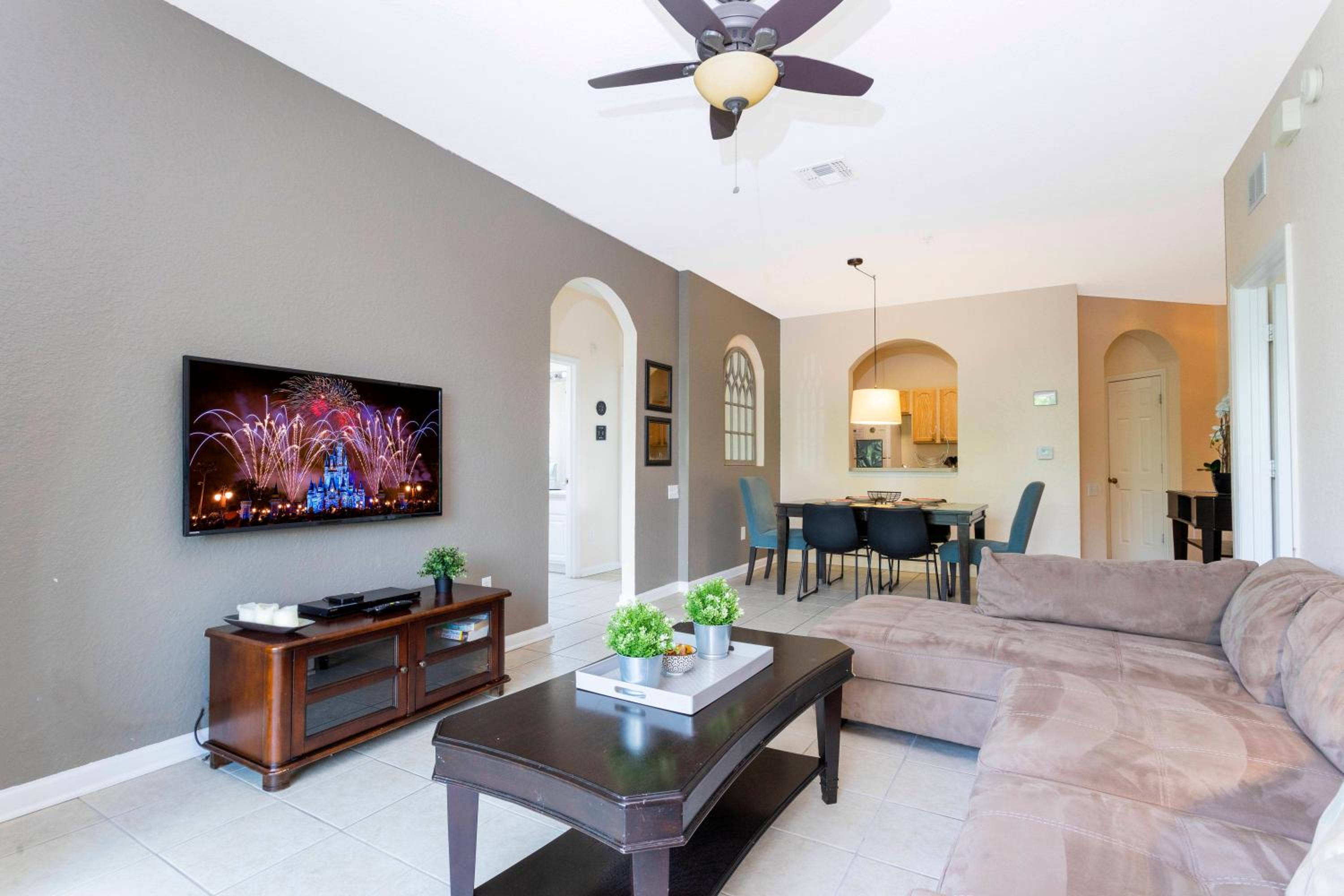 Cozy Apartment 3BD2BA at Windsor Hills WH28131