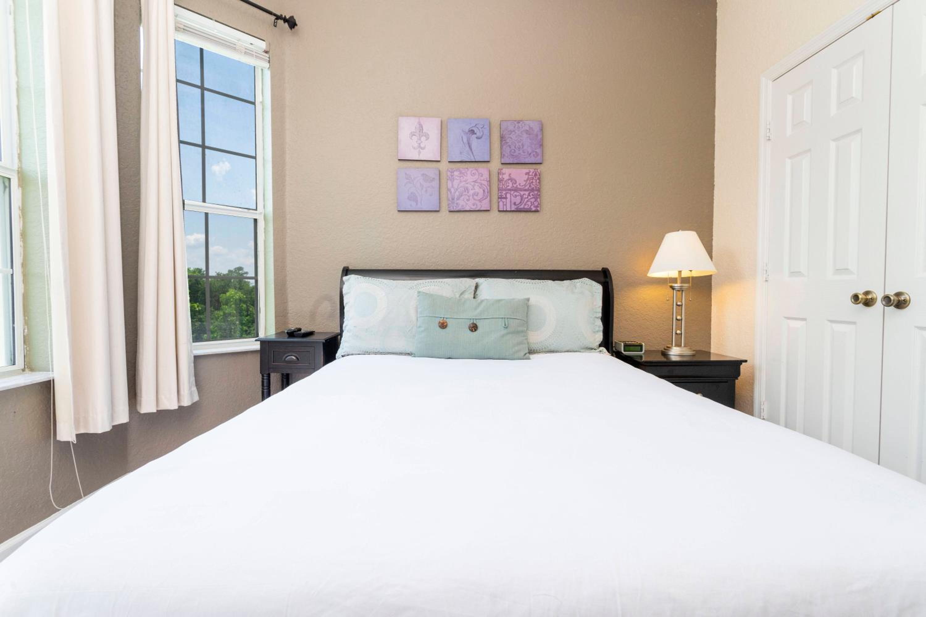 Cozy Apartment 3BD2BA at Windsor Hills WH28131