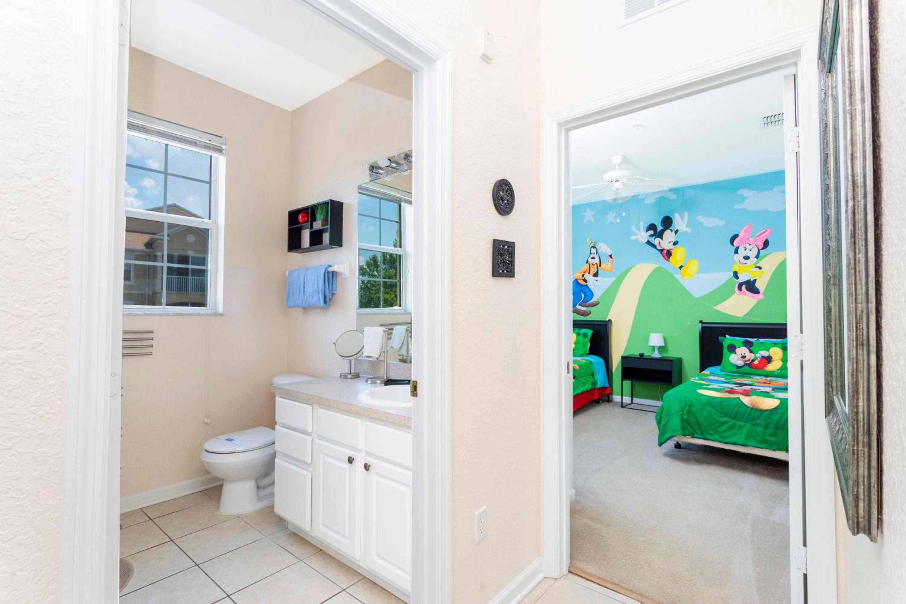 Cozy Apartment 3BD2BA at Windsor Hills WH28131