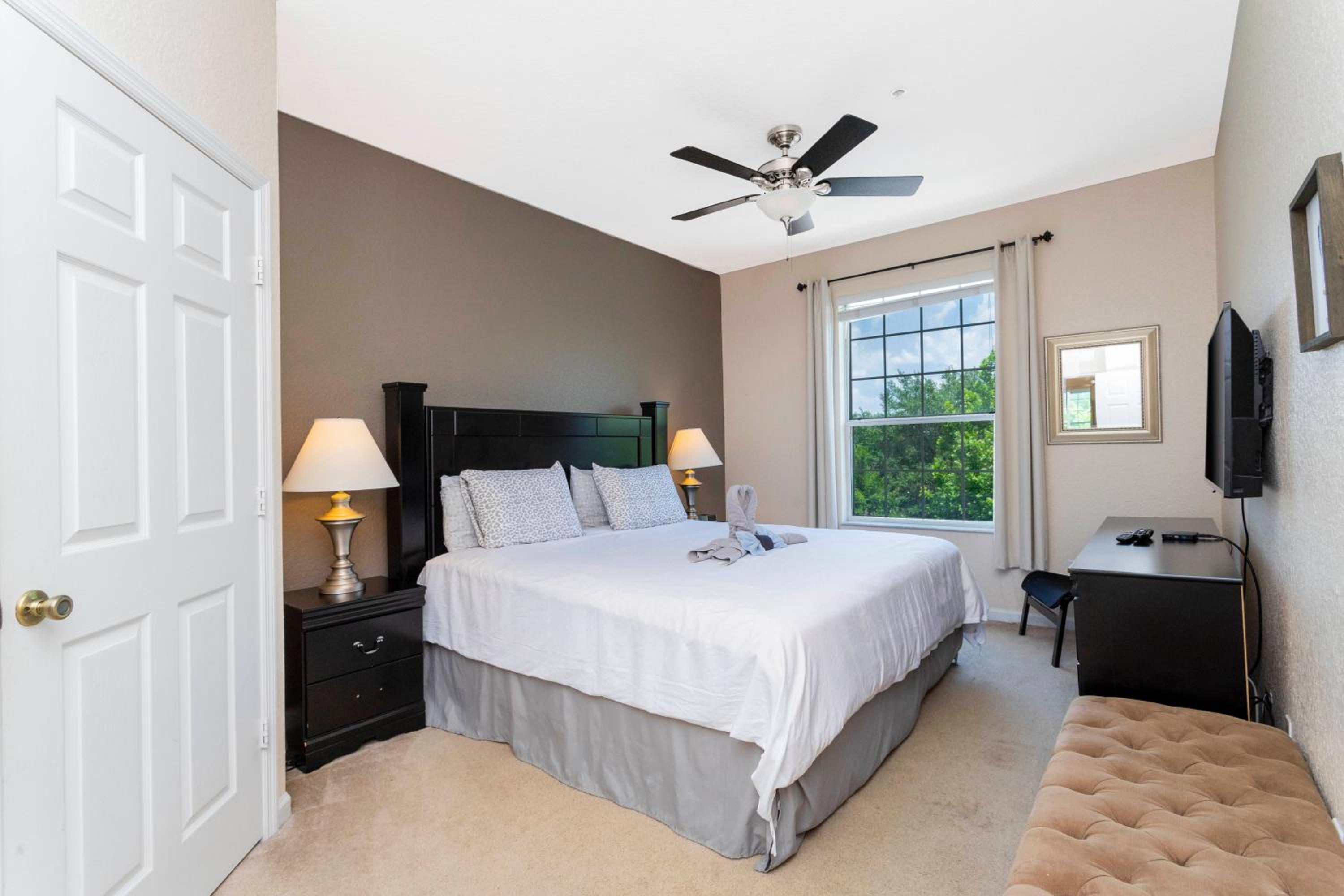 Cozy Apartment 3BD2BA at Windsor Hills WH28131