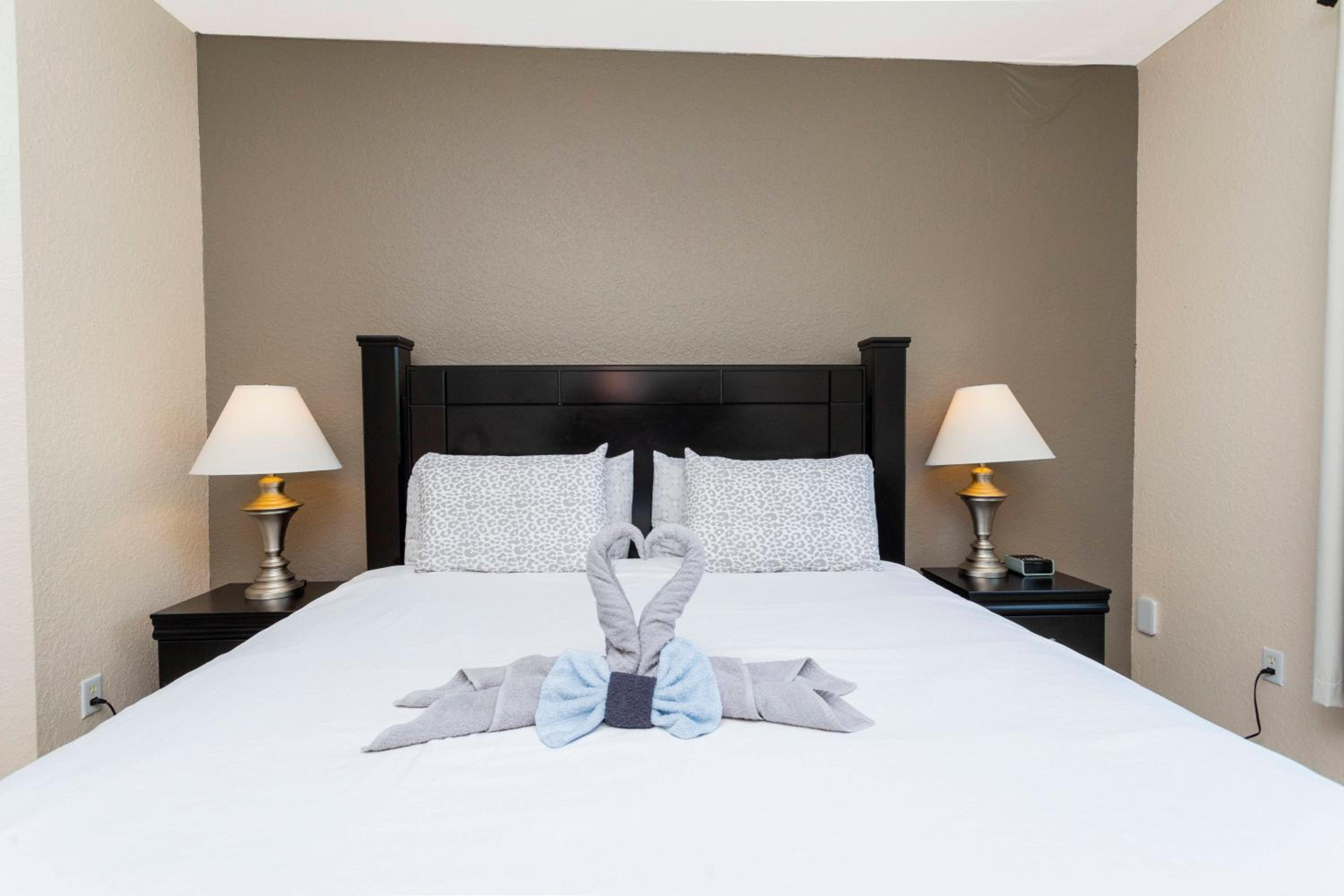 Cozy Apartment 3BD2BA at Windsor Hills WH28131