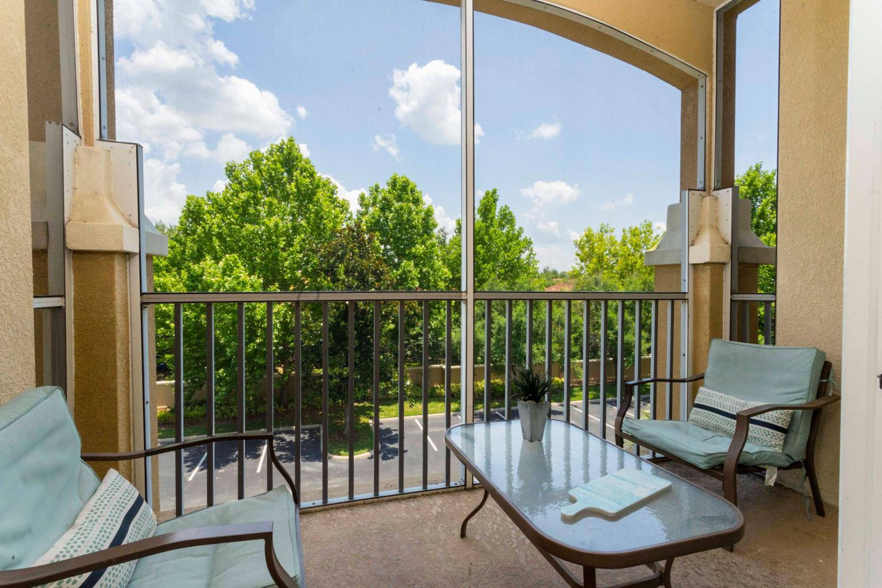 Cozy Apartment 3BD2BA at Windsor Hills WH28131