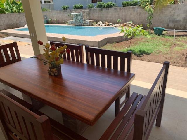 Beautiful 5 Bedrooms Beach House