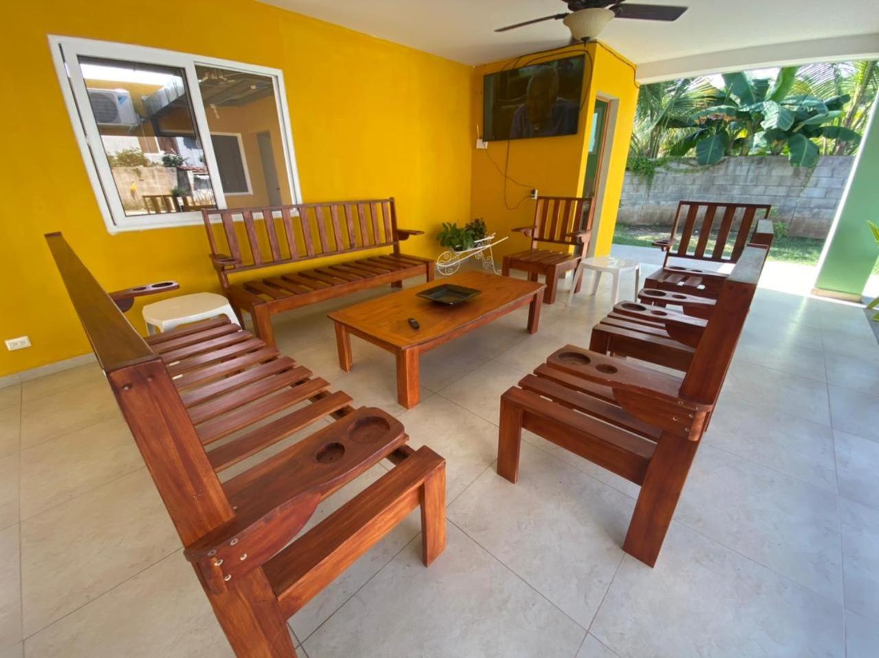 Beautiful 5 Bedrooms Beach House