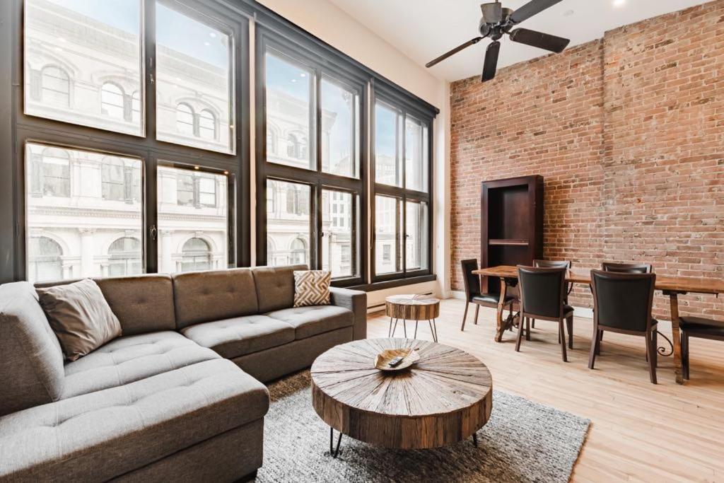 Elegant 3 Bedroom apartment in old port - 302
