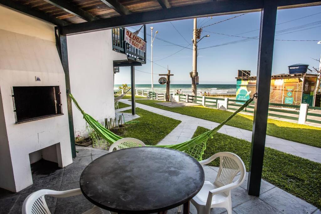 Duplex No 04 de 3 quartos frente ao mar