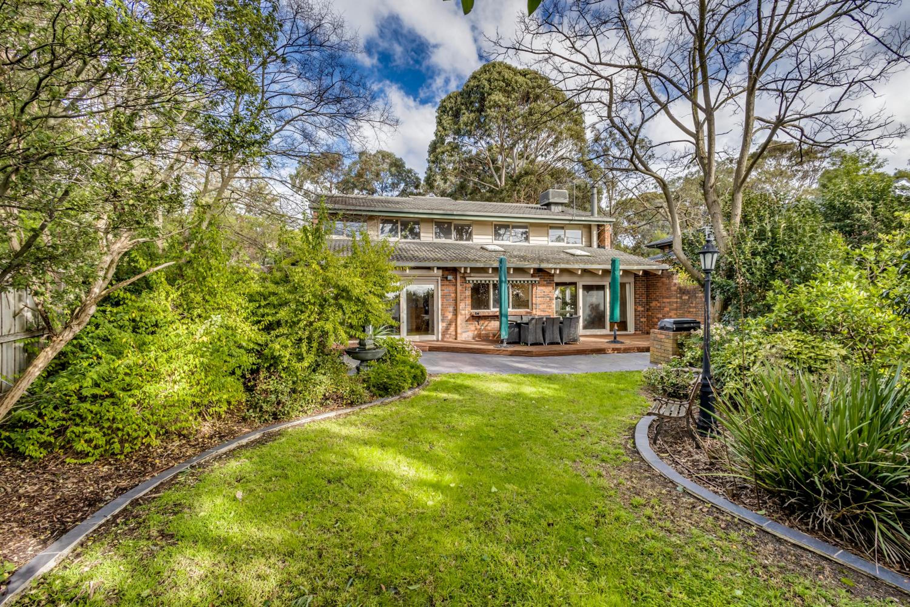Stunning Villa near Wildlife Parks and Forests