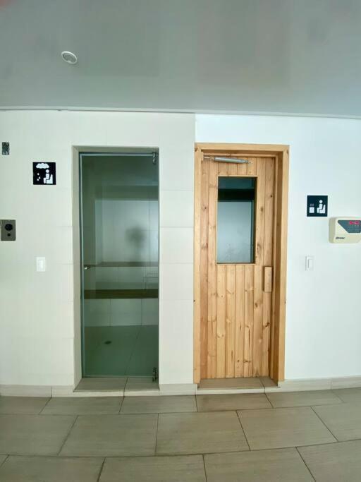 Suite lujosa piscina y jacuzzi excelente locación