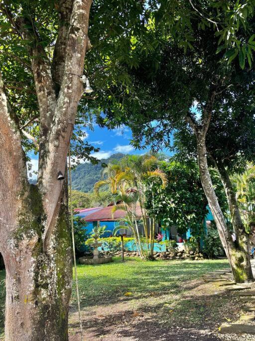 Casa y piscina privada a 10 minutos de la Vega, Cundinamarca
