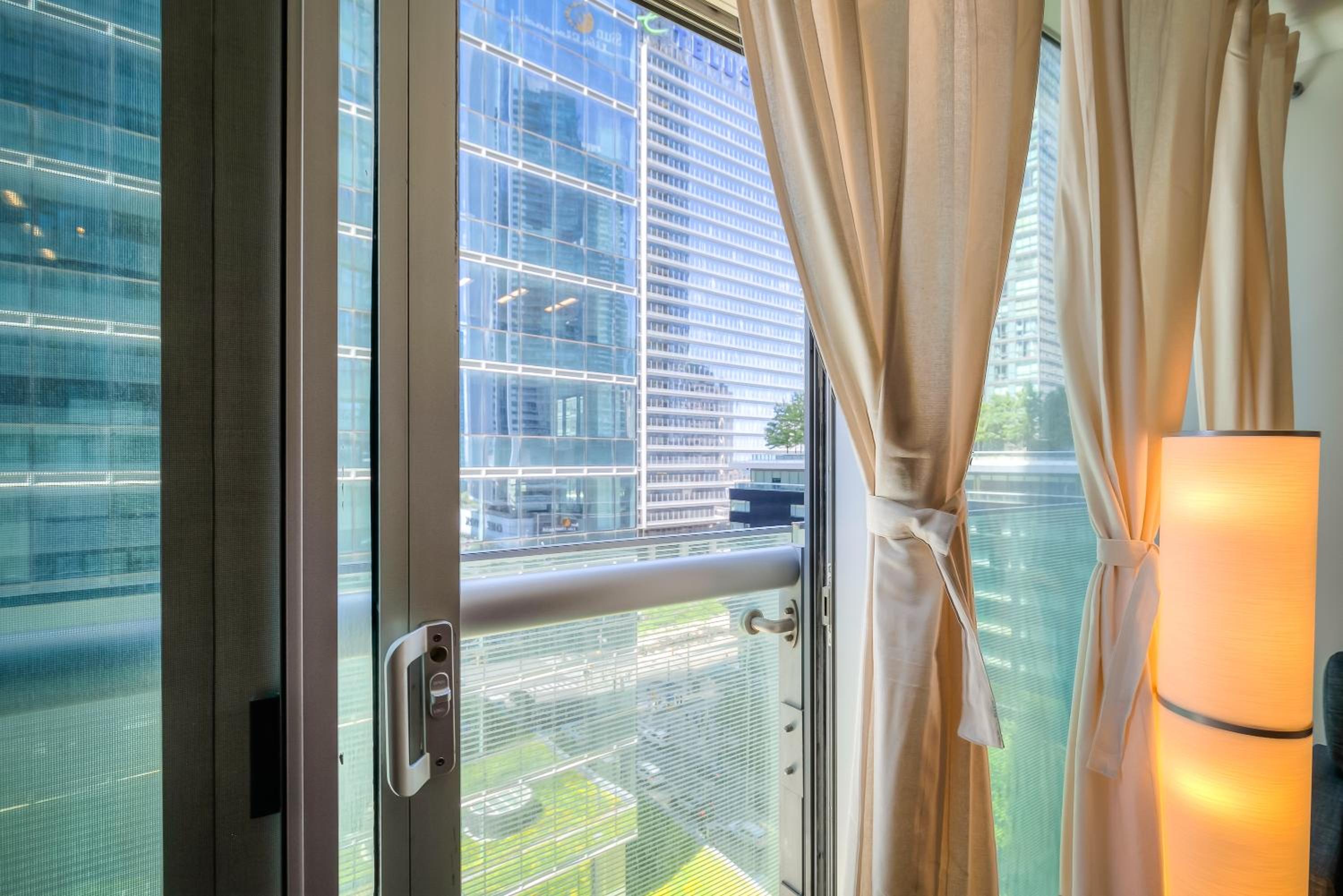 The York Suites