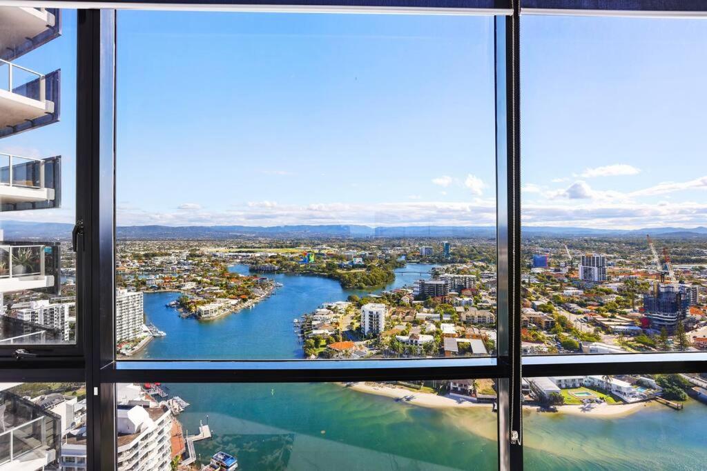 Huge Circle on Cavill 2 BRM Sleeps 6 - Optimise BNB