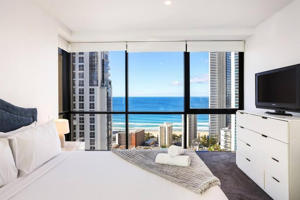 Huge Circle on Cavill 2 BRM Sleeps 6 - Optimise BNB