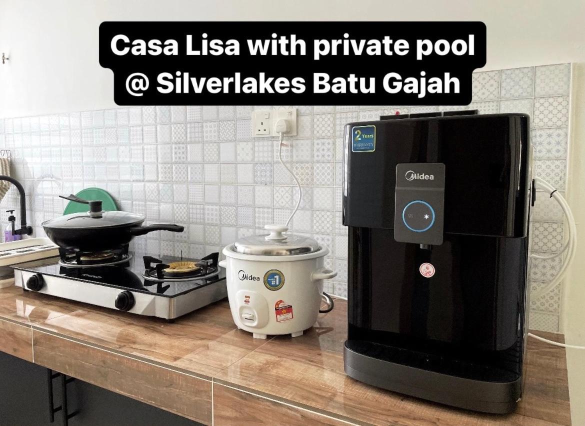 Casa Lisa private pool at Silverlakes Batu Gajah #guestmuslim photo 2