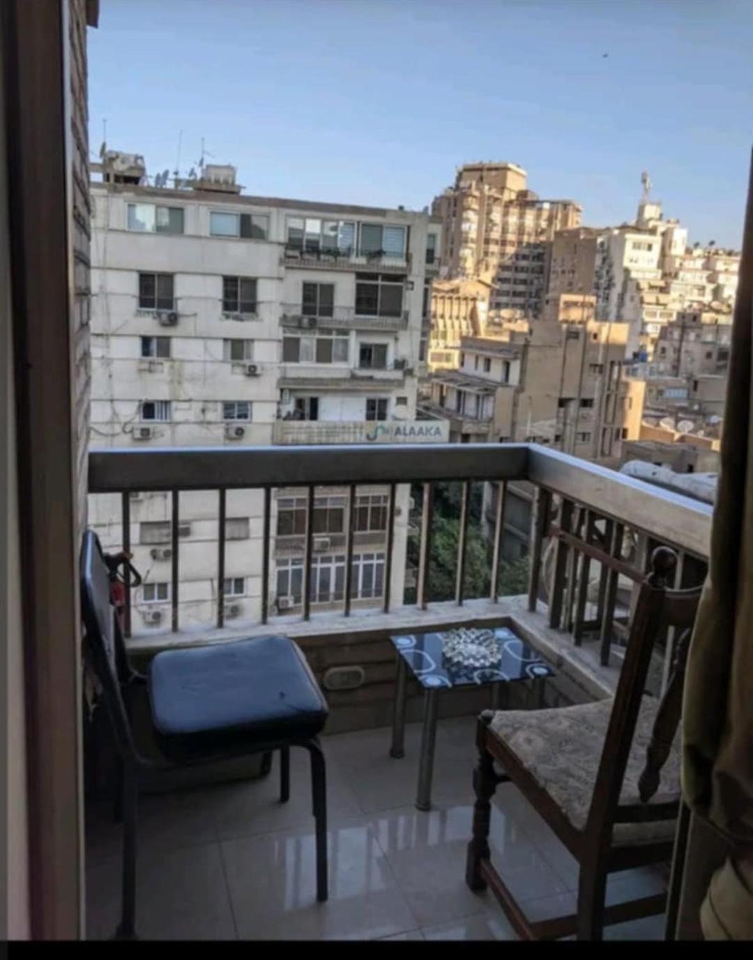 Doqi apartment 3 rooms 2 bathroom WiFi near Nile