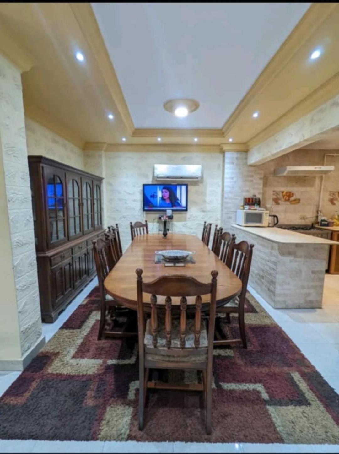 Doqi apartment 3 rooms 2 bathroom WiFi near Nile