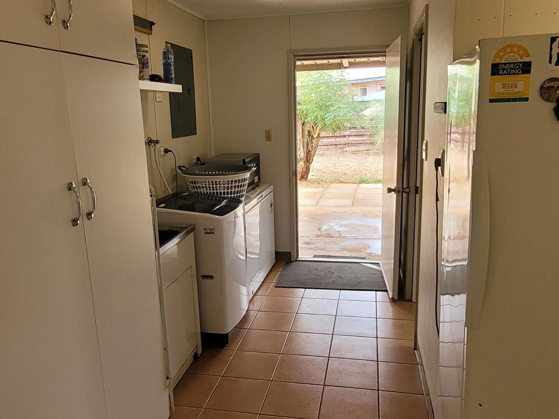 16 Stokes-Hughes Street - With Pool