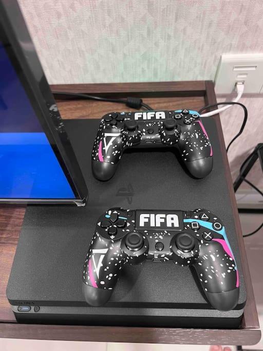 KL East Mall-TheRidge-PS4-Pool Table-Netflix